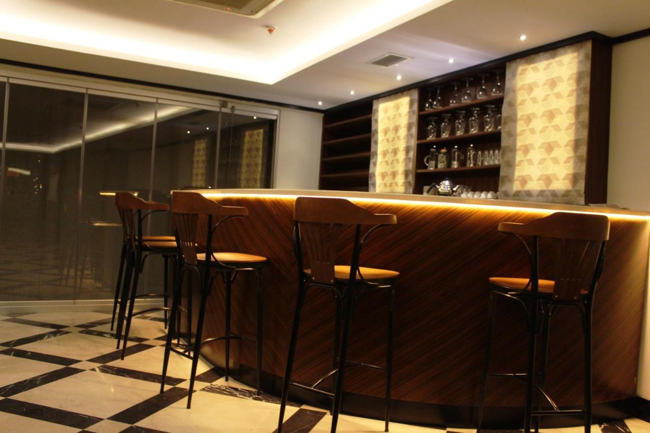 Taksim Time Hotel Istanbul Bagian luar foto